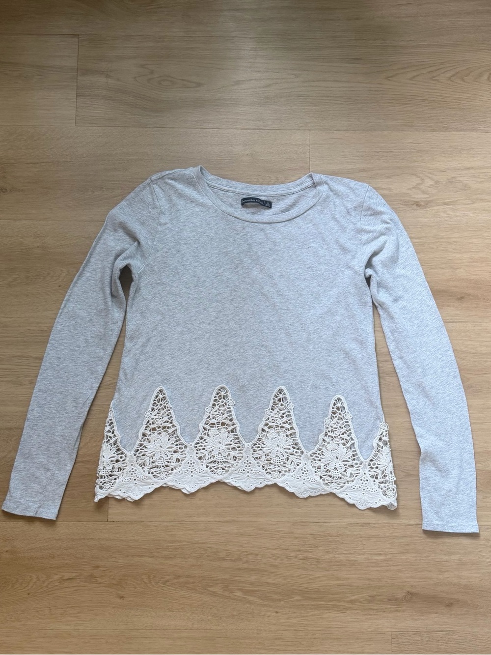 Women's Long Sleeve Crewneck Top with Lace Hem - Light Gray